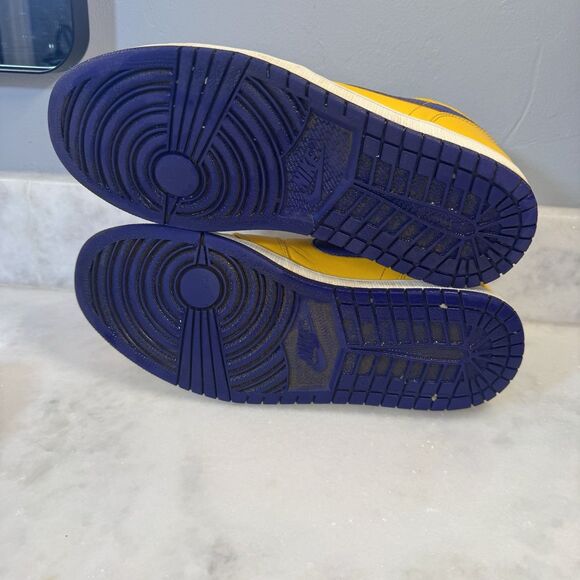 Nike Air Jordan 1 Mid Lakers Kobe Yellow/Purple 554724-708 Men’s Size 11 - Picture 13 of 15